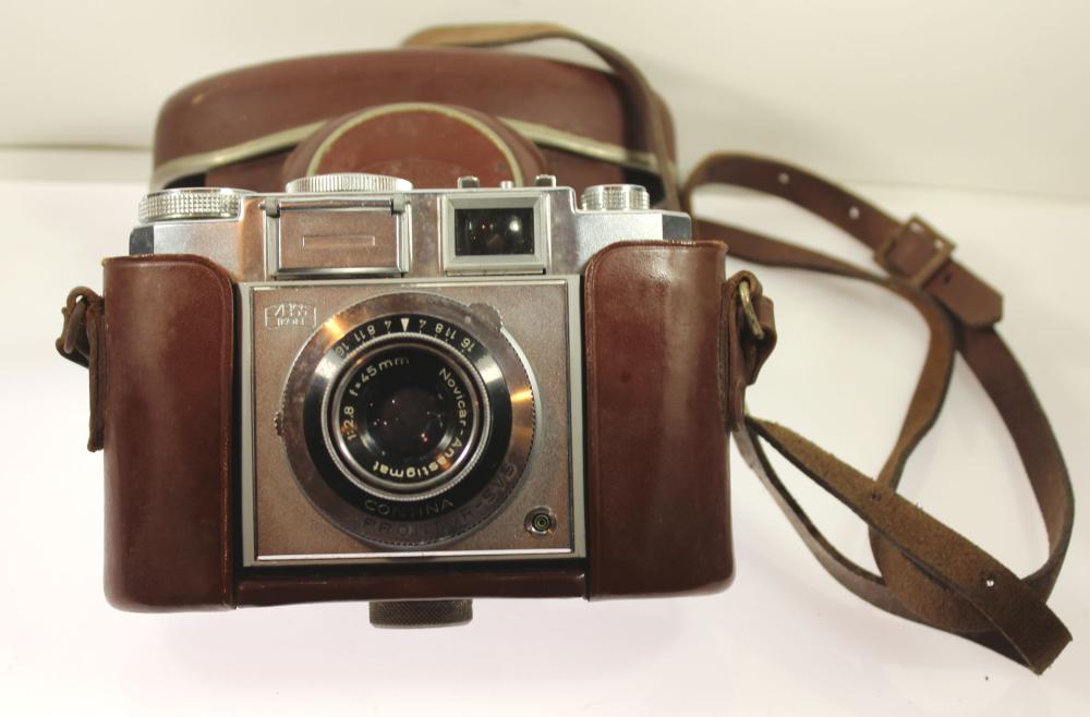 1950s Vintage Zeiss Ikon Contina IIa Camera