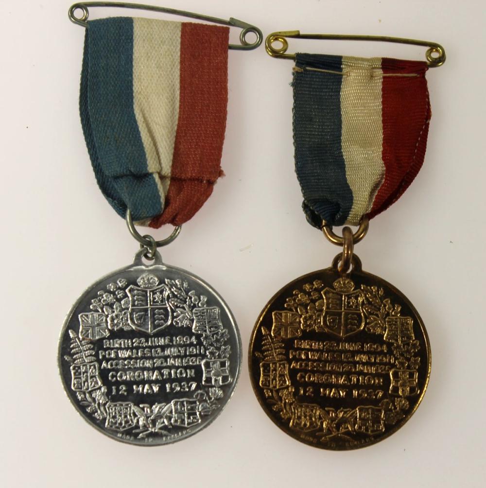 Great Britain 1937 Edward V111 Coronation Medals in White Metal & Brass, Uncirculated (2 medals)