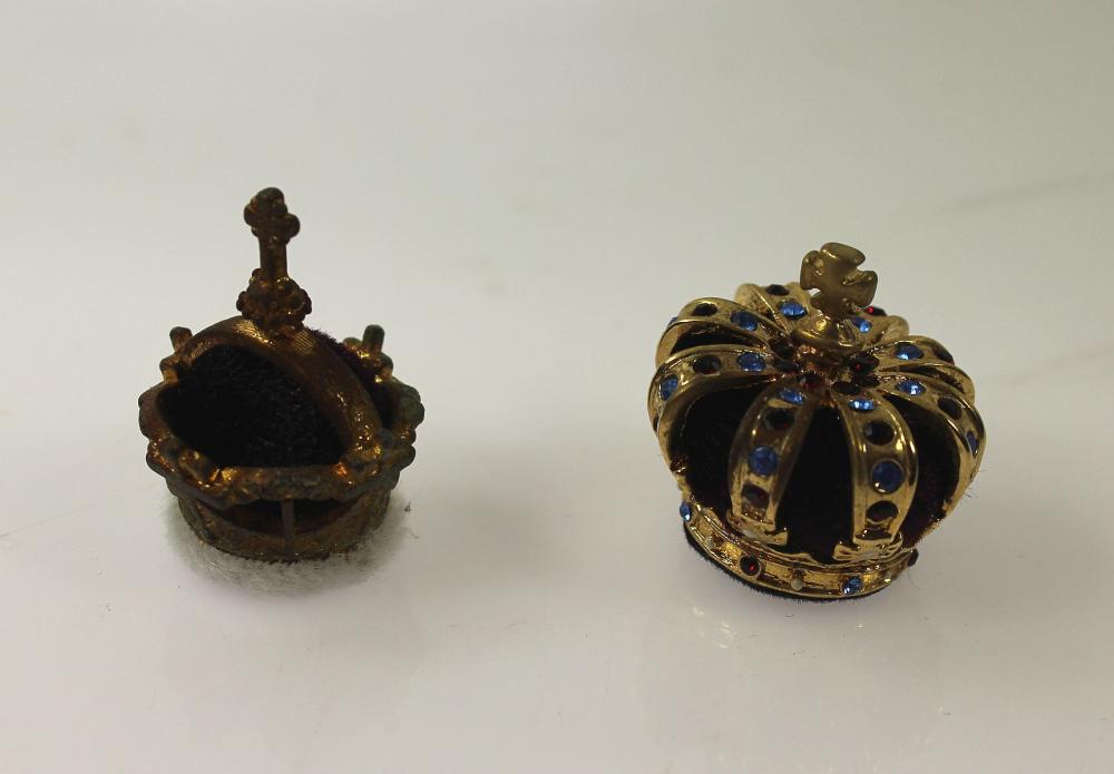 Bejewelled Miniature Replica Crown from the ''British Crown Jewels' Collection (2 items)
