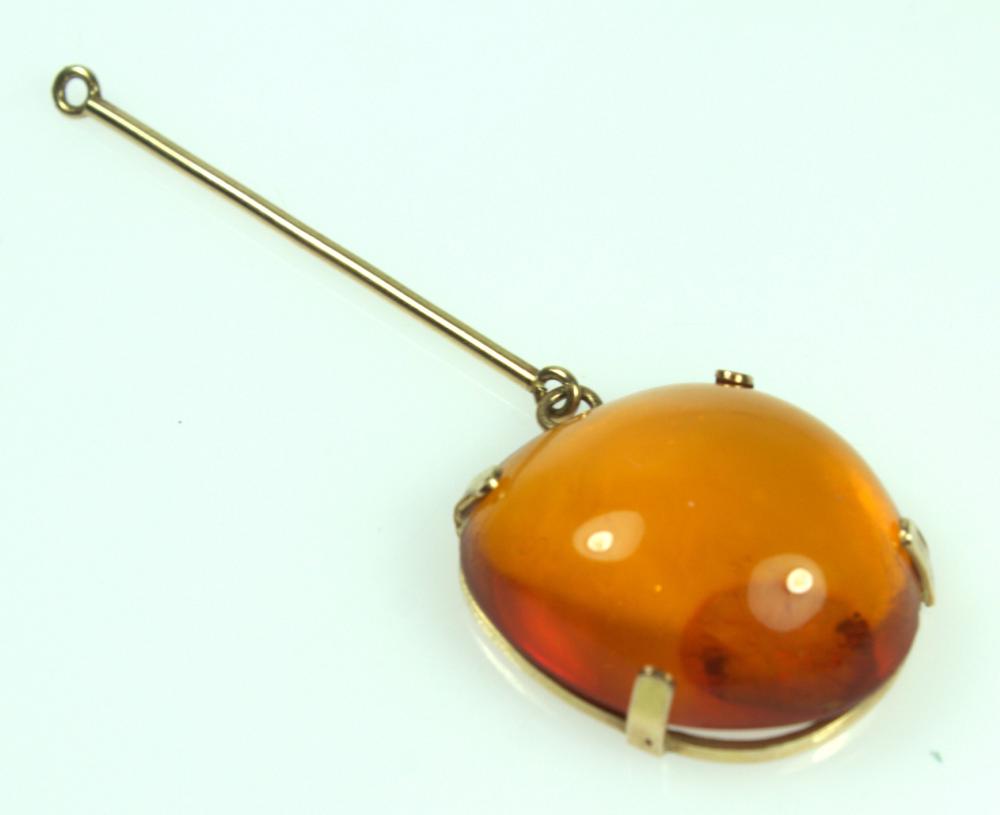 Honey Amber Pendant in 9ct Yellow Gold