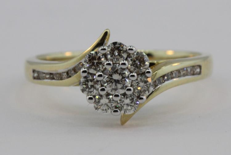 Diamond Cluster Ring in 9ct... image