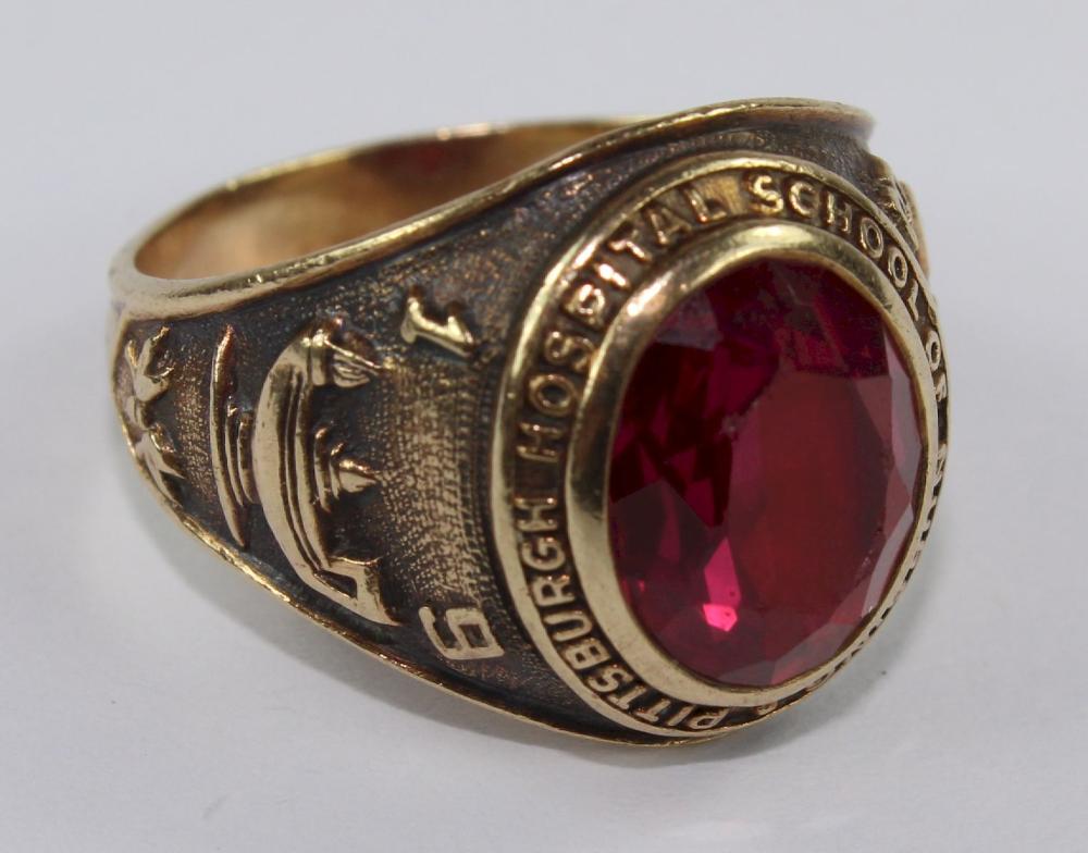 U.S.A. College Ring in 10ct Yellow Gold with Red Central Stone