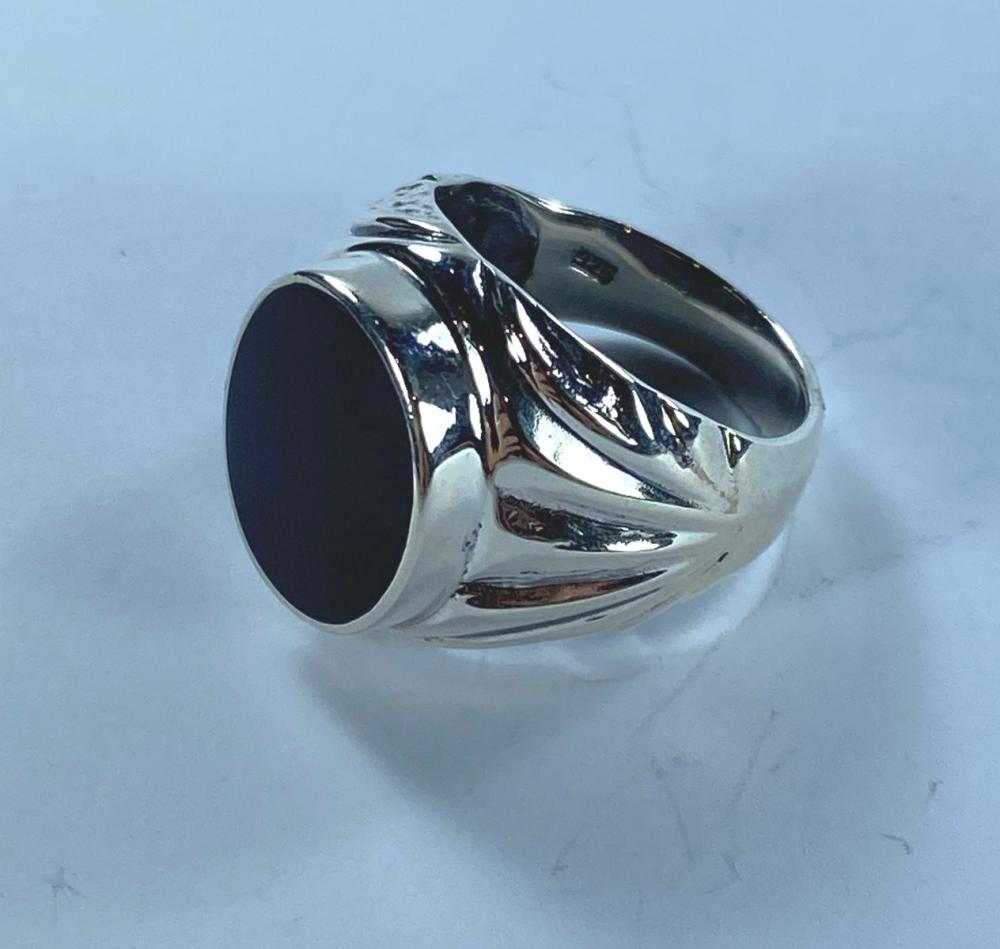 Sterling (925) Silver Buff Head Onyx Signet Ring