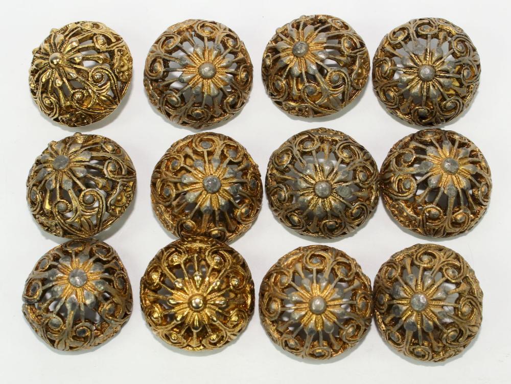 Set of Antique Buttons (12 buttons)