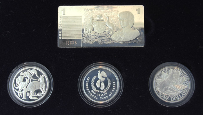 Australia 1990 'Dollars' Ma... image