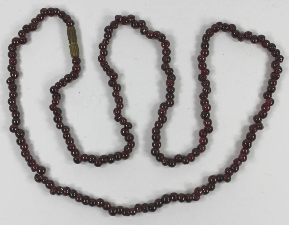 Garnet Bead Necklace image