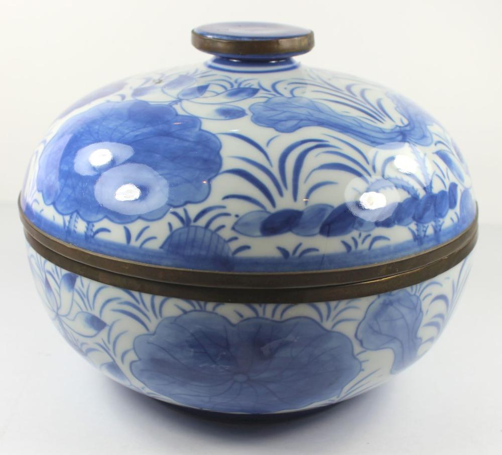 Chinese Hand-painted Cerami... image