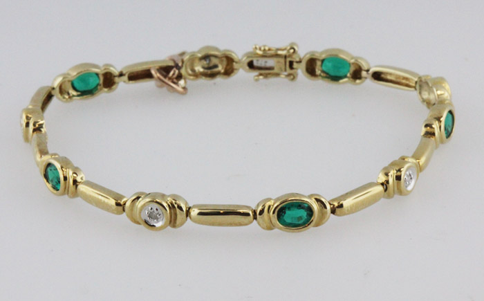Emerald & Diamond Bracelet ... image
