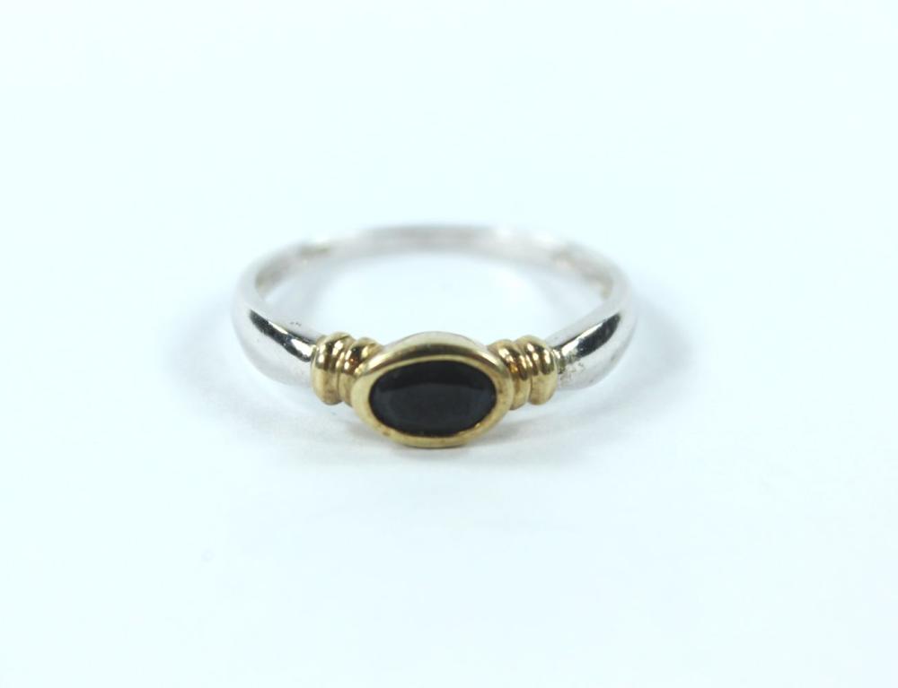 Sapphire Ring in 9ct White ... image
