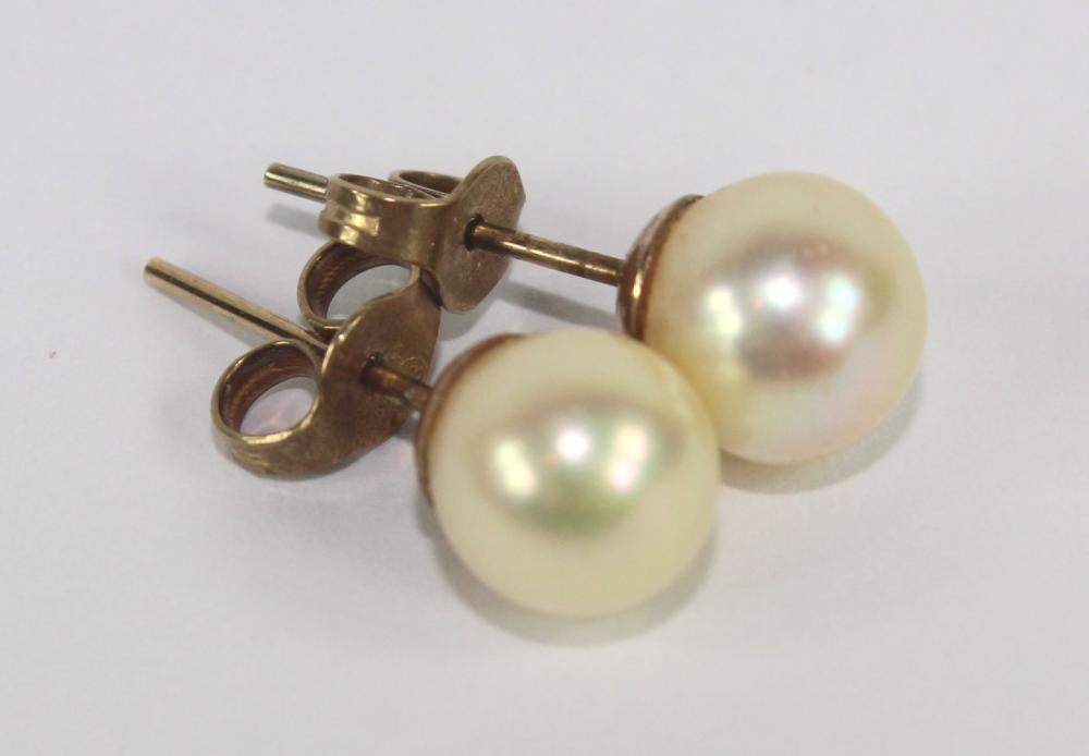 Pearl Stud Earrings with 9c... image