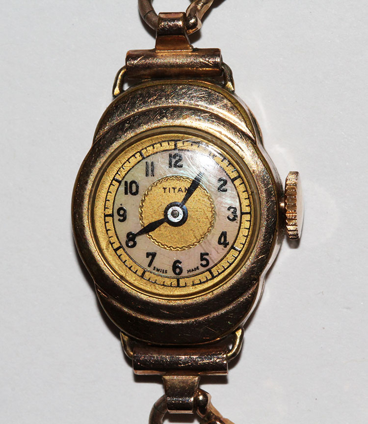Vintage Titan Gold Plated W... image