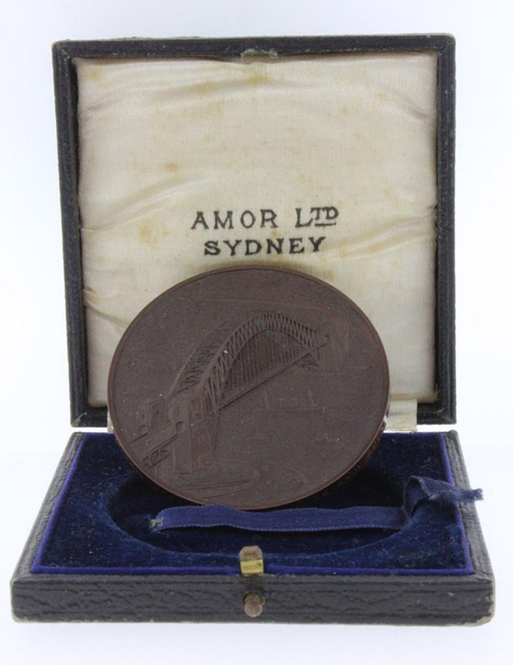 Australia 1932 Medal Stuck for the Municipal Council of Sydney to commemorate the Opening of The Sydney Harbour Bridge March 19, 1932, Uncirculated in Box of Issue