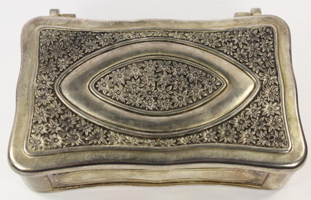 Vintage Silver-plated Jewel... image