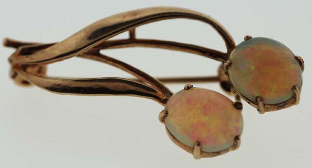 Vintage Solid Opal Brooch in 10ct Yellow Gold
