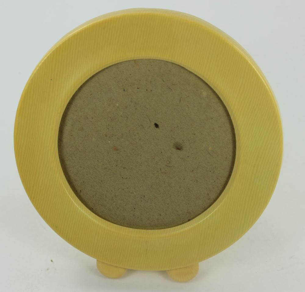 Vintage Xylonite Circular Photograph Frame c.1940's
