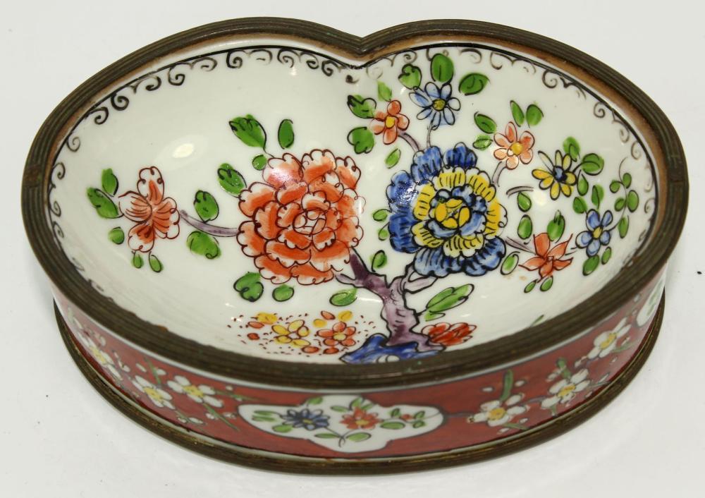 Chinese Enamel decorated Po... image