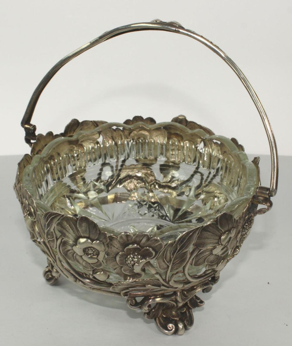 Floral style basket in Silv... image