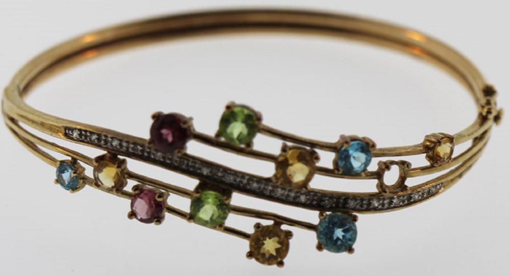 Bangle in 9ct Yellow Gold w... image
