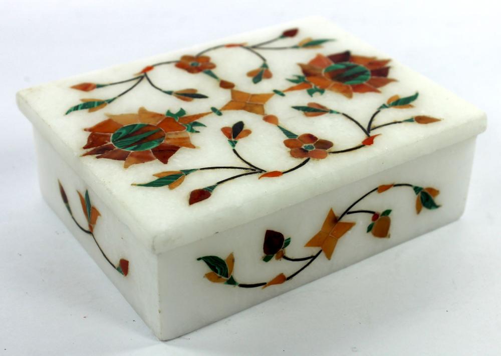 Petra Dura box in White Mar... image