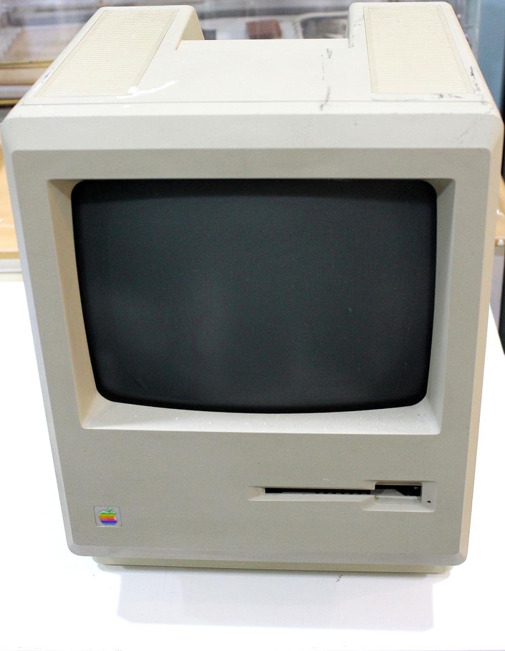 'Apple Macintosh Classic' P... image