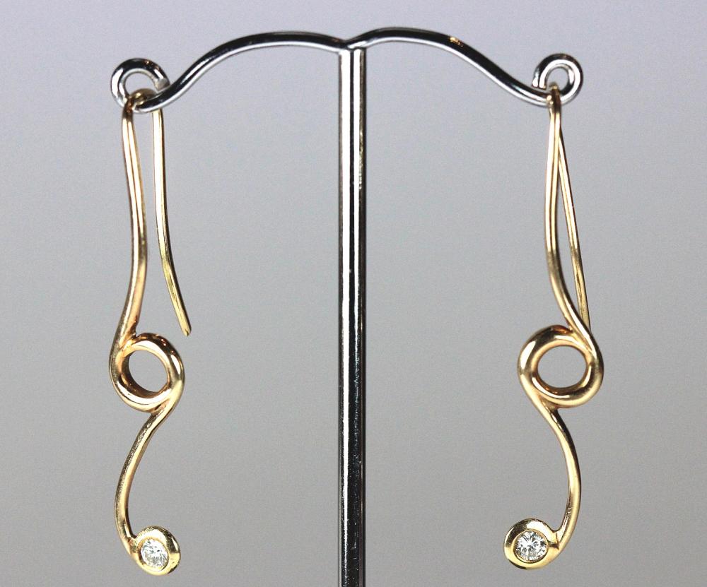 Gold Drop Earrings in 10ct ... image