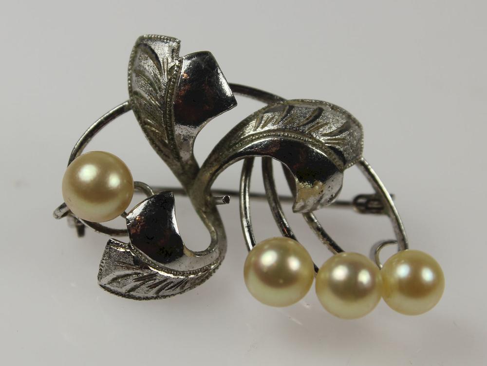 Faux Pearl Costume Brooches (2 items)